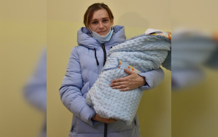 Жительница Ишимбайского района Марина Якимова родила десятого малыша