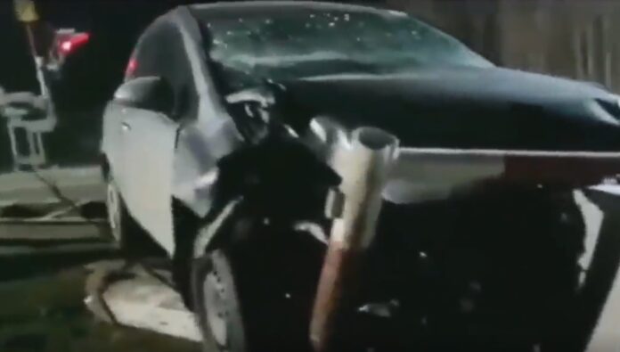 В Башкирии мужчина попал в ДТП и оставил пострадавшую женщину в машине