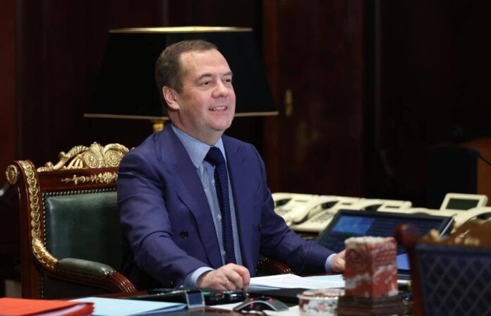 «Их искренне жаль»: Дмитрий Медведев об уходе компаний из России