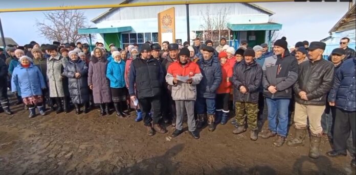 «Местные на этих карьерах не работают»: жители Башкирии записали видеообращение Владимиру Путину с просьбой прекратить добычу золота