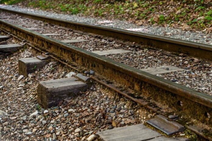 В Башкирии 14-летняя школьница погибла, попав под грузовой поезд