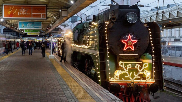 В Уфу 7 декабря прибудет поезд Деда Мороза