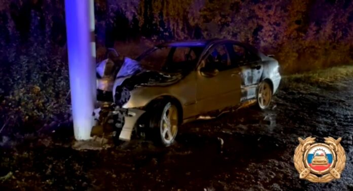 В Башкирии девушка на «Мерседесе» попала в ДТП, скончался 22-летний пассажир