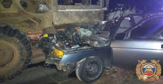 В Башкирии два человека погибли в ДТП с грузовиком