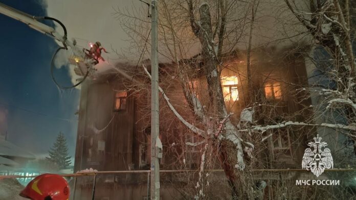 Жители сгоревшего дома на Сазонова получили временное жилье