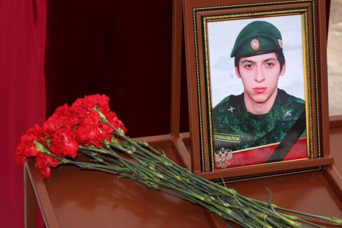 С погибшим в ходе СВО 27-летним Эдуардом Сафиным простились в Башкирии