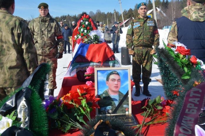 «Он был светлым человеком»: в Башкирии простились с рядовым СВО Салаватом Шагалиным