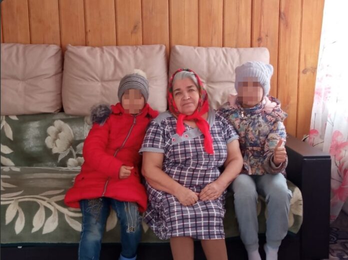 В Башкирии трое подростков вызвались бесплатно помогать инвалиду