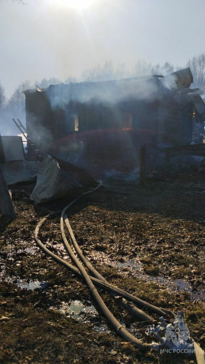 В Уфу госпитализировали пострадавшую на пожаре 72-летнюю женщину