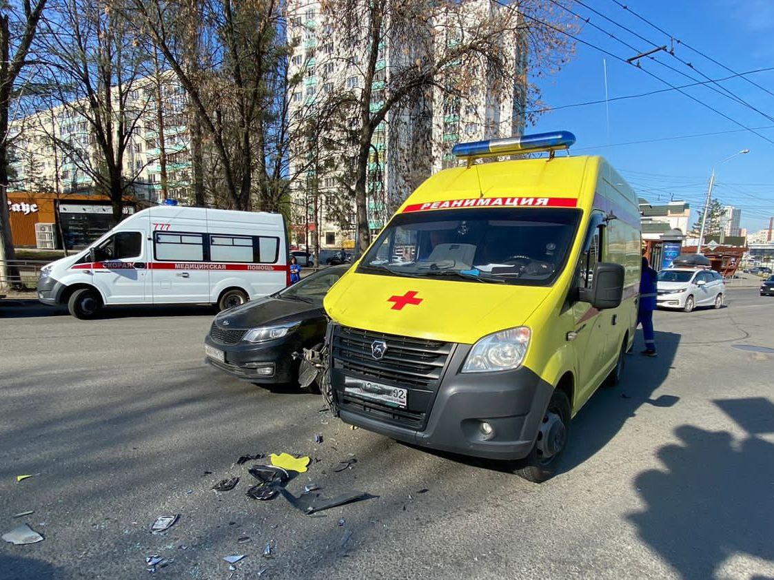 В Уфе в ДТП попала скорая помощь - МойБашкортостан - Новости Башкирии и Уфы