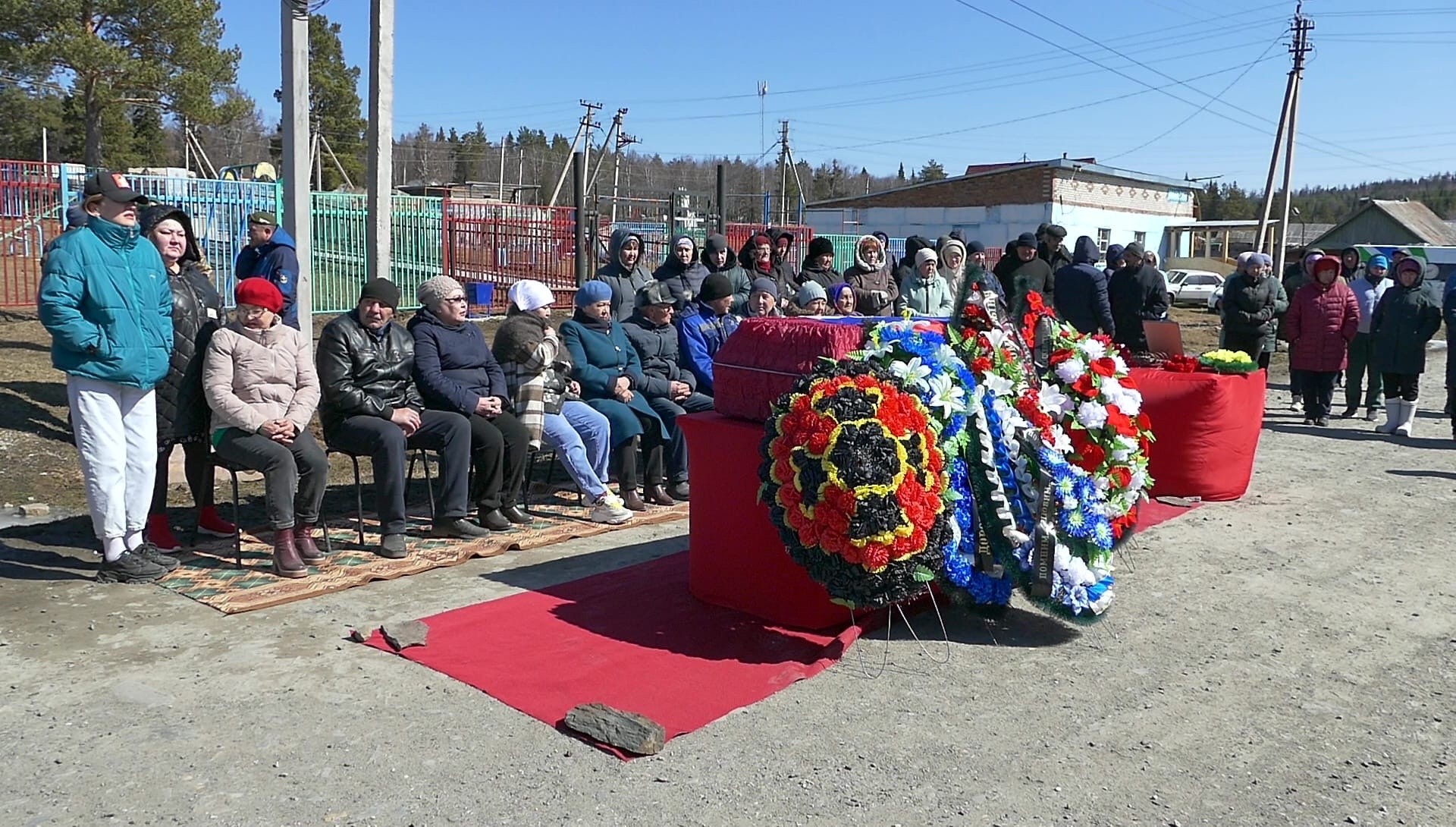 Соболезную маме»: В Башкирии похоронили 34-летнего «вагнеровца» Кувандыка  Сидикова - МойБашкортостан - Новости Башкирии и Уфы