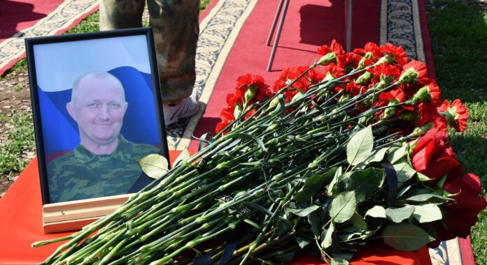 В Башкирии похоронили погибшего на СВО 36-летнего ветерана боевых действий Виктора Плотникова