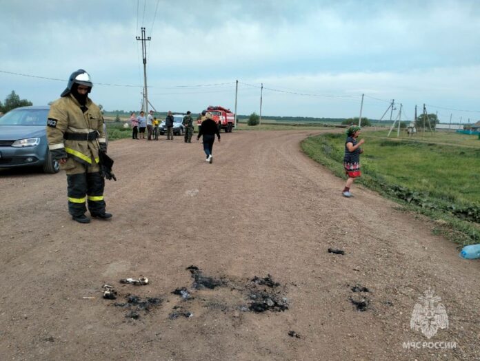 В Башкирии в реанимацию попал мужчина, который закурил с канистрой бензина в руках