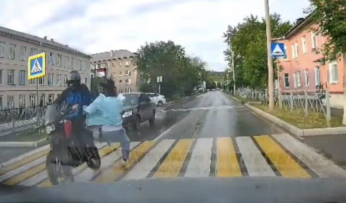 В Башкирии мотоциклист-нарушитель сбил пешехода на «зебре»