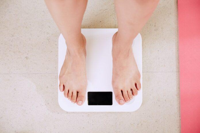 Гастроэнтеролог Сагадатова объяснила принцип правильного похудения