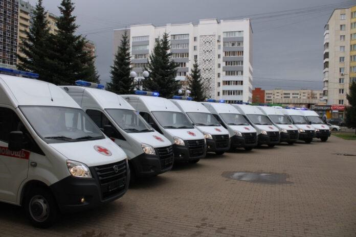 Медучреждениям Башкирии передали автомобили скорой помощи