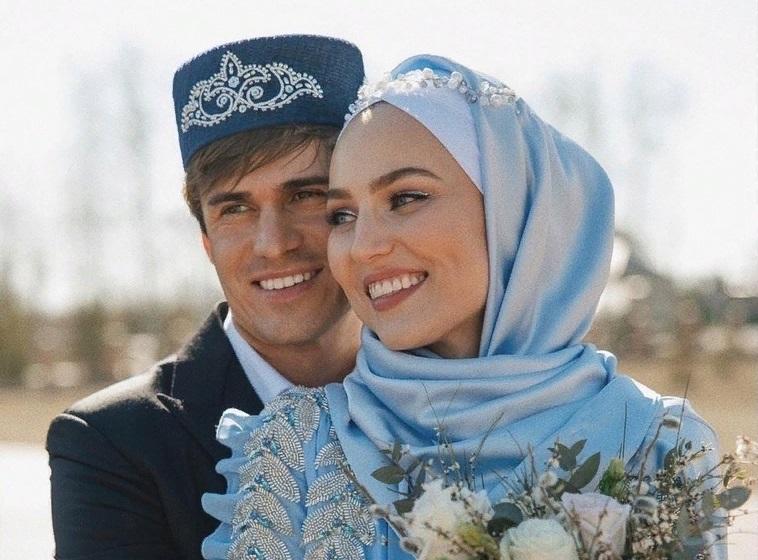 Известный певец из Башкирии не смог сдержать слез, узнав о беременности жены