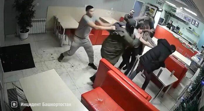 Трое участников драки в кафе в Кумертау взяты под стражу до 15 марта