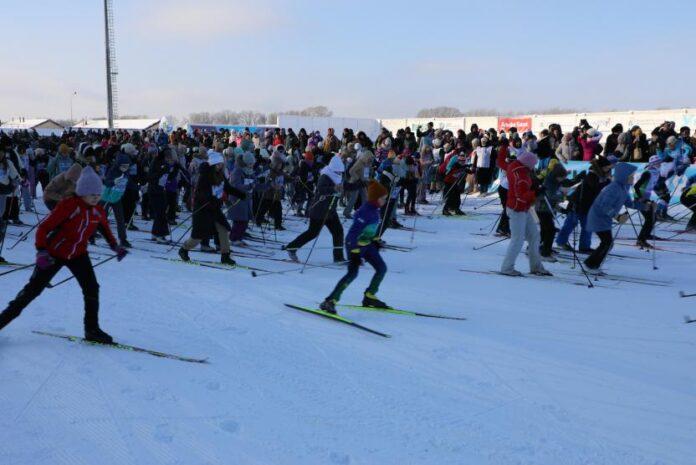 В Уфе в «Лыжне России» приняли участие свыше 11 тысяч человек