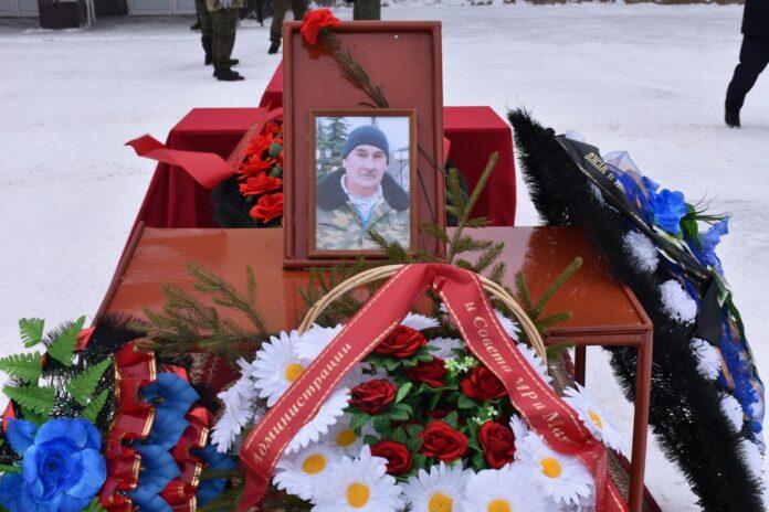 На СВО погиб 65-летний старшина контрактной службы из Башкирии