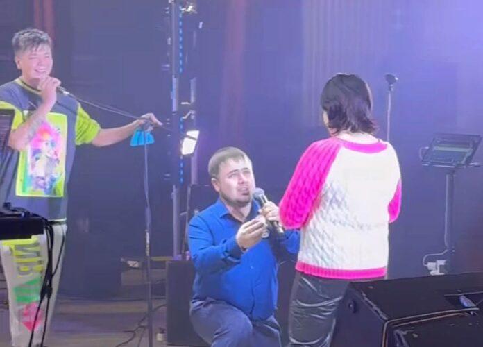 На концерте Элвина Грея в Башкирии зритель сделал предложение возлюбленной