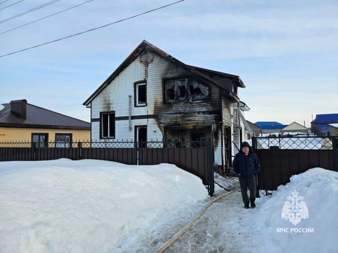 Женщина и двое детей погибли в пожаре в Башкирии