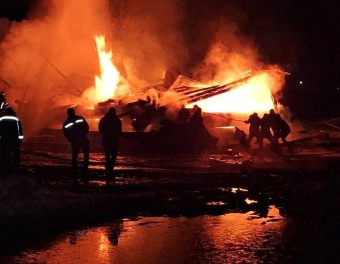 В Башкирии сгорел дотла дом многодетной семьи из-за разгерметизация газового котла