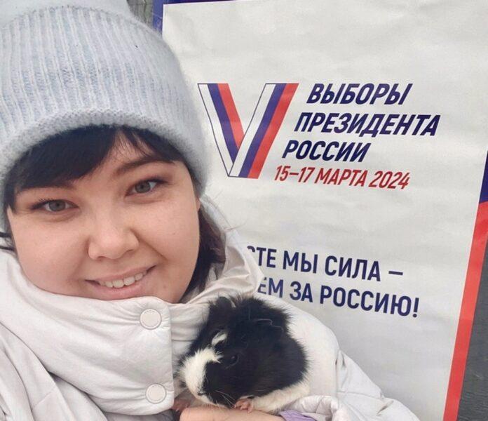 В Башкирии врач-эпидемиолог пришла на выборы президента РФ с морской свинкой