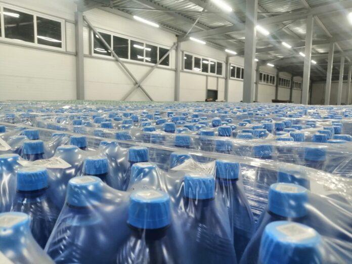 Башкирия направила более 80 тонн питьевой воды в Оренбургскую область