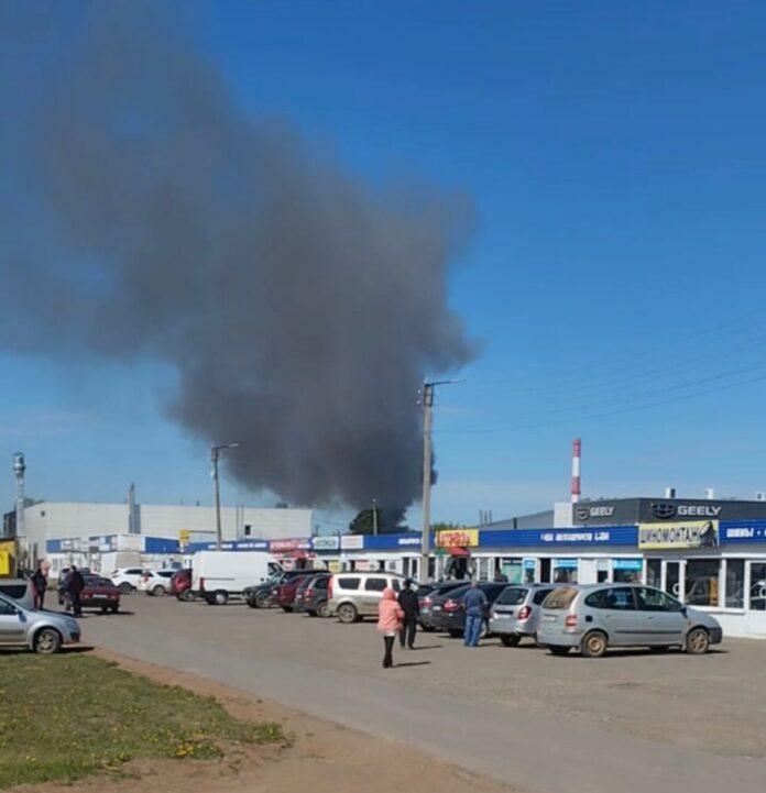 В Башкирии произошел пожар на базе пиротехники