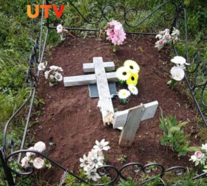 В Башкирии вандалы разгромили надгробья на сельском кладбище